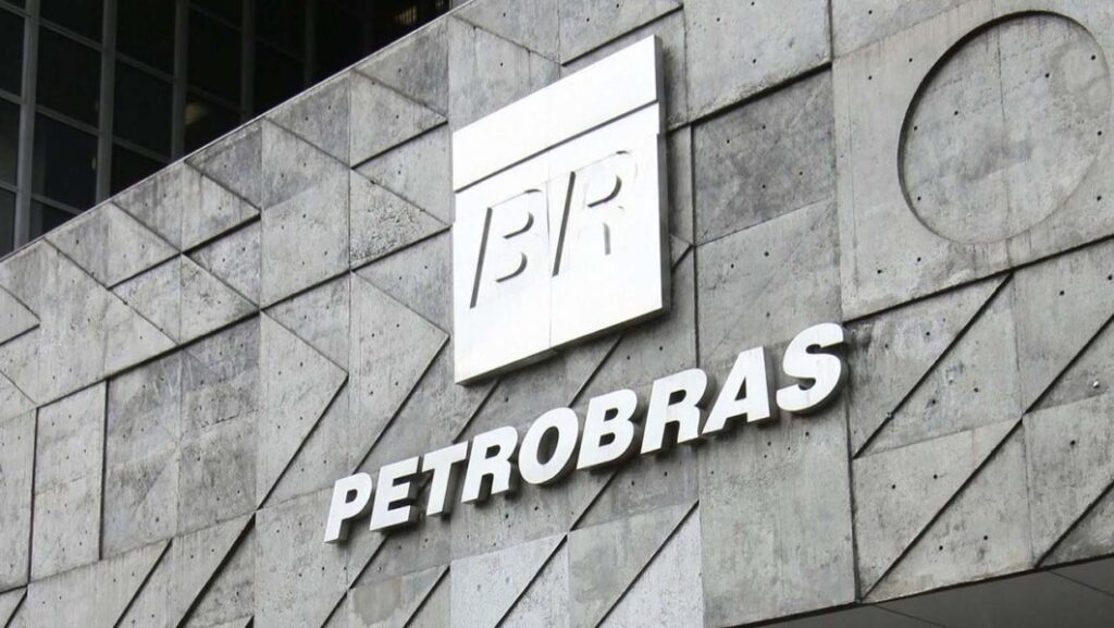 US, Brazil fine Petrobras $853m in bribery scandal